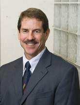 photo of dentist Dr. Kenneth Kyser